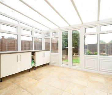 3 bedroom detached house to rent - Photo 6