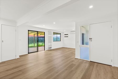 3 Bedroom Spacious Home! - Photo 4