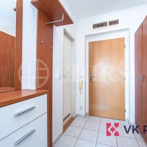 Pronájem bytu 1+kk, DV, 31 m - Фото 1