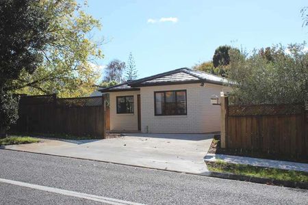 2 Bedroom Unit in Pakuranga - Photo 4