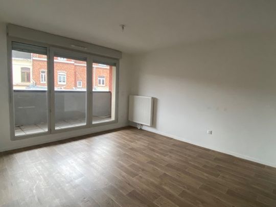 Location Appartement 3 pièces 62m² ARMENTIERES 59280 - Photo 1