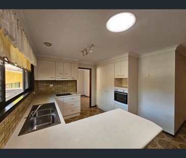 24 Finch Crescent, Coffs Harbour, NSW 2450 - Photo 6