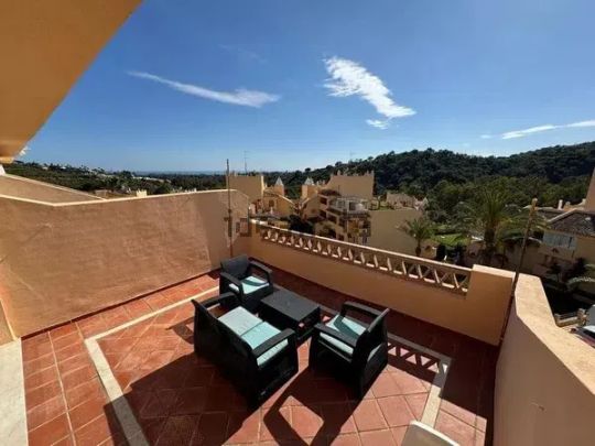 Alquiler de piso en Calle Hiedra - Photo 1