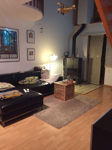 4.5-room maisonette apartment with private suite Located in the center of Birsfelden, near Birsköpfli & Hardwald Local recreation area included - Photo 2