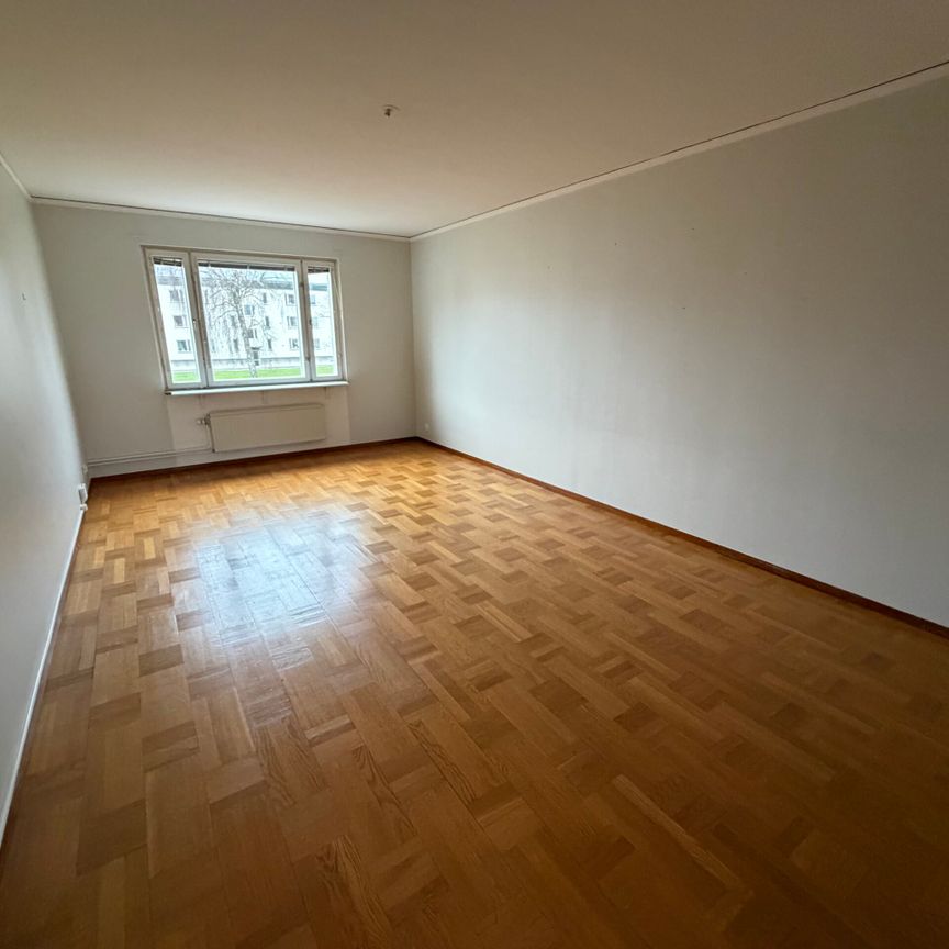 Spjutgatan 17 – 3rok (lgh 0216) - Photo 1