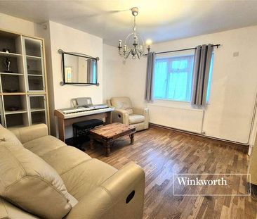 Armstrong Crescent, New Barnet, EN4 - Photo 1