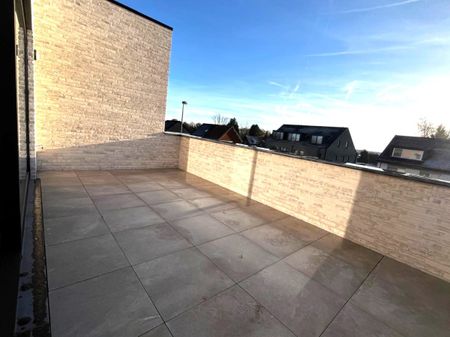 Mooi penthouse met 3 grote terassen en 3 slaapkamers, lift, - Photo 5