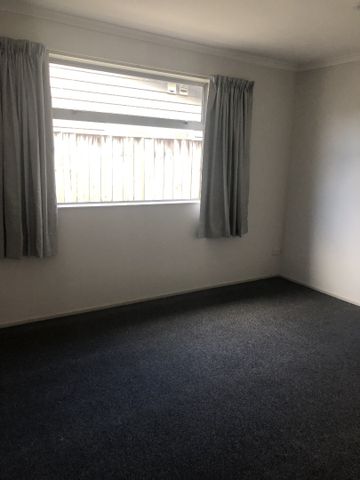 **Spacious 3-Bedroom Townhouse for Rent in Hamilton, Melville – $660/week** Discover comfortable and convenient living in this well-appointed 3-bedroom, 2-bathroom townhouse located in the desirable suburb of Hamilton, Melville 3206. - Photo 5