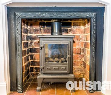 4 bedroom detached house to rent - Photo 2