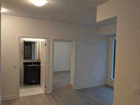 For Lease - 120 Eagle Rock Way Unit# 503, Vaughan, Ontario - Photo 2