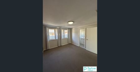 Four-Bedroom Home in Oxley Vale - Photo 4