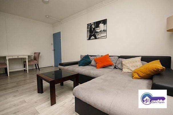 3 Bedroom Flat To Rent - Photo 1