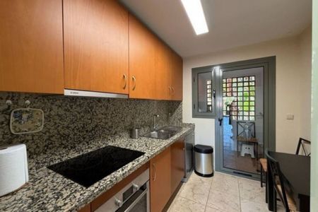 2 Bedroom Apartment For Rent in Estepona, Málaga - Foto 4