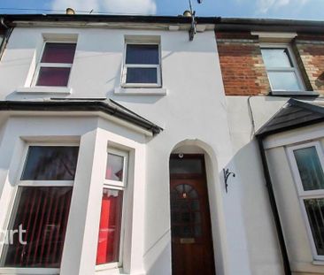 1 bedroom in a house share to rent - Photo 2