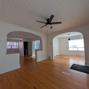 Maison à louer - 3 chambres - Centre Ville de Victoriaville - Photo 2