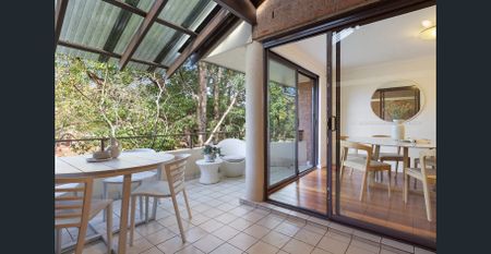 Ultra-convenient & Spacious 2 Bedroom Apartment Modern amenities, prime location, and stylish interiors make this apartment an ideal home. - Photo 2