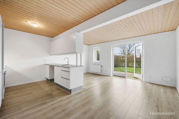 Attraktiv lejebolig i Fraugde, med plads til familien - Photo 1
