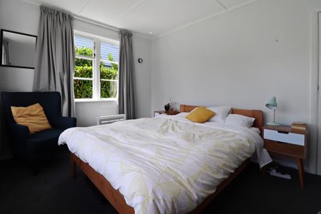 Situated in a highly sought after area, welcome to 66 Rata Street! - Photo 2