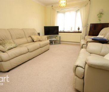 2 bedroom semi-detached bungalow to rent - Photo 1