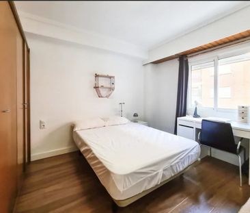 Carrer de Lluís Oliag, Valencia, Valencian Community 46006 - Photo 4