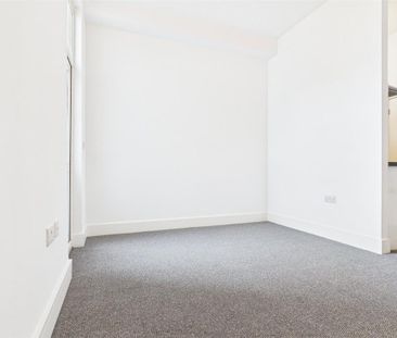 Property to rent - Photo 5