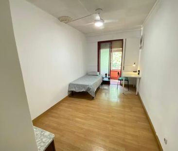 Calle del Cabo Machichaco, Madrid, Community of Madrid 28053 - Photo 3