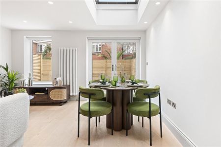 3 bedroom terraced house to rent - Photo 2