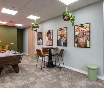 Bronze 6-7 Bed Room - Photo 2