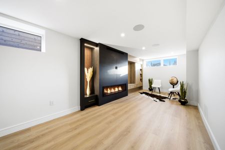 For Lease - 27 Inverleigh Drive, Toronto, Ontario - Photo 2