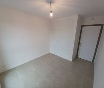 BEN- APPARTEMENT MET 2 KAMERS, GROOT TERRAS EN GARAGE VLAKBIJ DE MARKT TE GAVERE - Foto 5