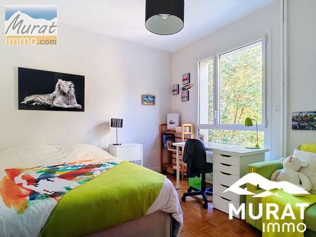 Location Appartement 5 pièces 103m² CHAMALIERES 63400 - Photo 3