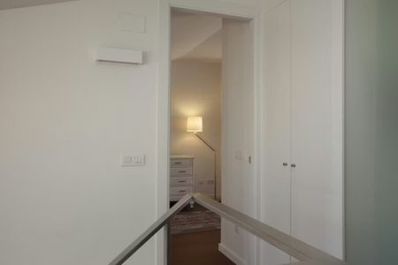 Plaça Miracle del Mocadoret, Valencia, Valencian Community 46001 - Photo 2