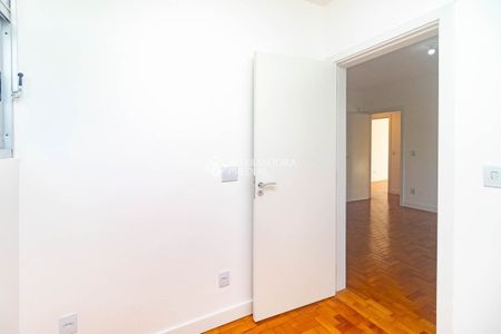 Apartamento com 3 quartos e 92m² para alugar em Rio Branco, Porto Alegre. - Photo 2