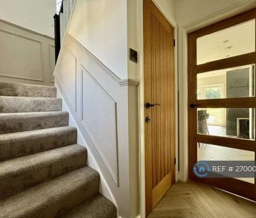3 bedroom semi-detached house to rent - Photo 1