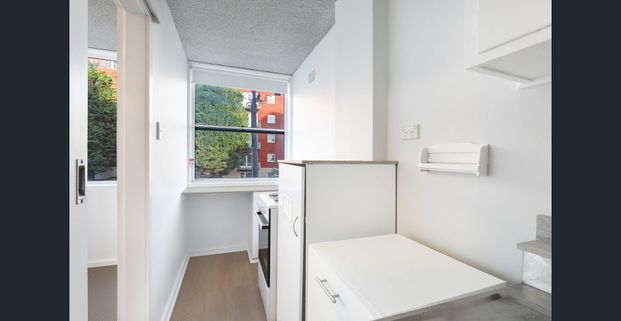 STONES THROW FROM WOLLONGONG BEACH - Photo 1