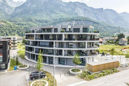 Living in unique architecture - Photo 5