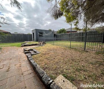 7 Ashleigh Court, Kealba, VIC 3021 - Photo 4