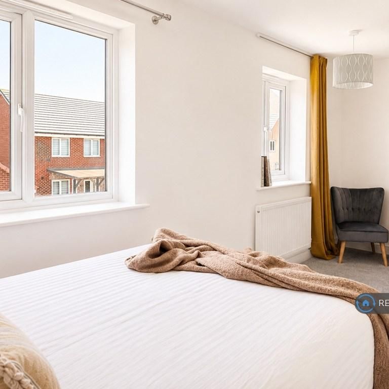1 bedroom in a house share to rent - Photo 1
