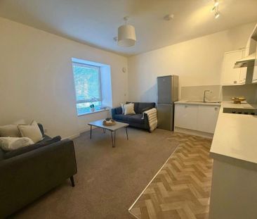 2 bedroom flat to rent - Photo 6