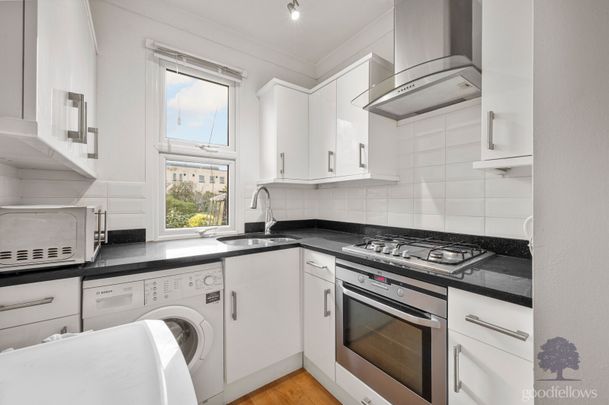 Benhilton Gardens, Sutton, SM1 - Photo 1