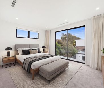 Coastal Luxury with Resort-Style Living in the Heart of Tamarama - Photo 4
