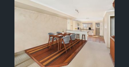 Two Bedroom Townhouse Close to All Amenities - Photo 3