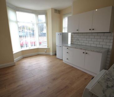 1 bedroom ground floor flat to rent - Photo 3