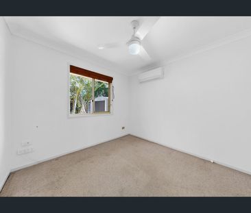 Spacious Family Home with Multiple Living Areas & Outdoor Entertaining - Photo 1