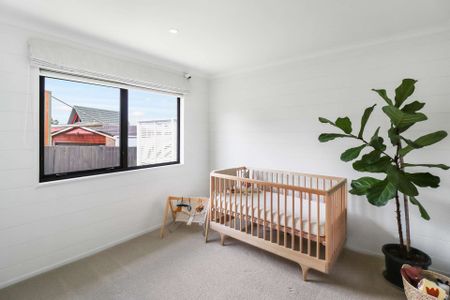 Lovely Renovated Family Home - Photo 2