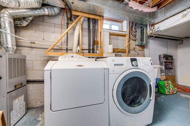 For Lease - 11 Queensbury Drive Unit# Basement, Hamilton, Ontario - Photo 1