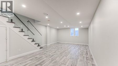 152 OVERLEA Drive, Kitchener, Ontario, N2M1T3 - Photo 4