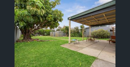 Charming 1940s Art Deco Home! - OPEN TO VIEW TUESDAY 18th NOVEMBER 5.15pm - 5.30pm - Photo 4