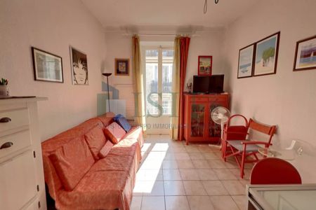 NICE FLEURS - 2P meublé balcon - Photo 2