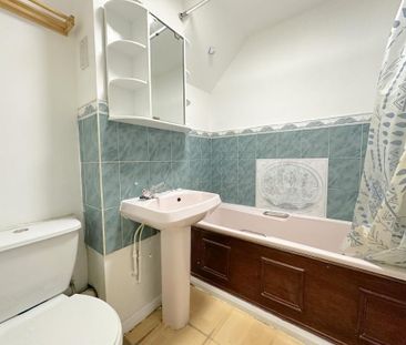 2 bedroom maisonette to rent - Photo 1